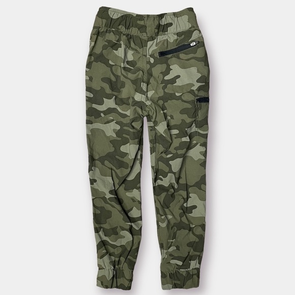 EUC Weatherproof Boy's Camo Pants Size XS 5/6 - Picture 2 of 3